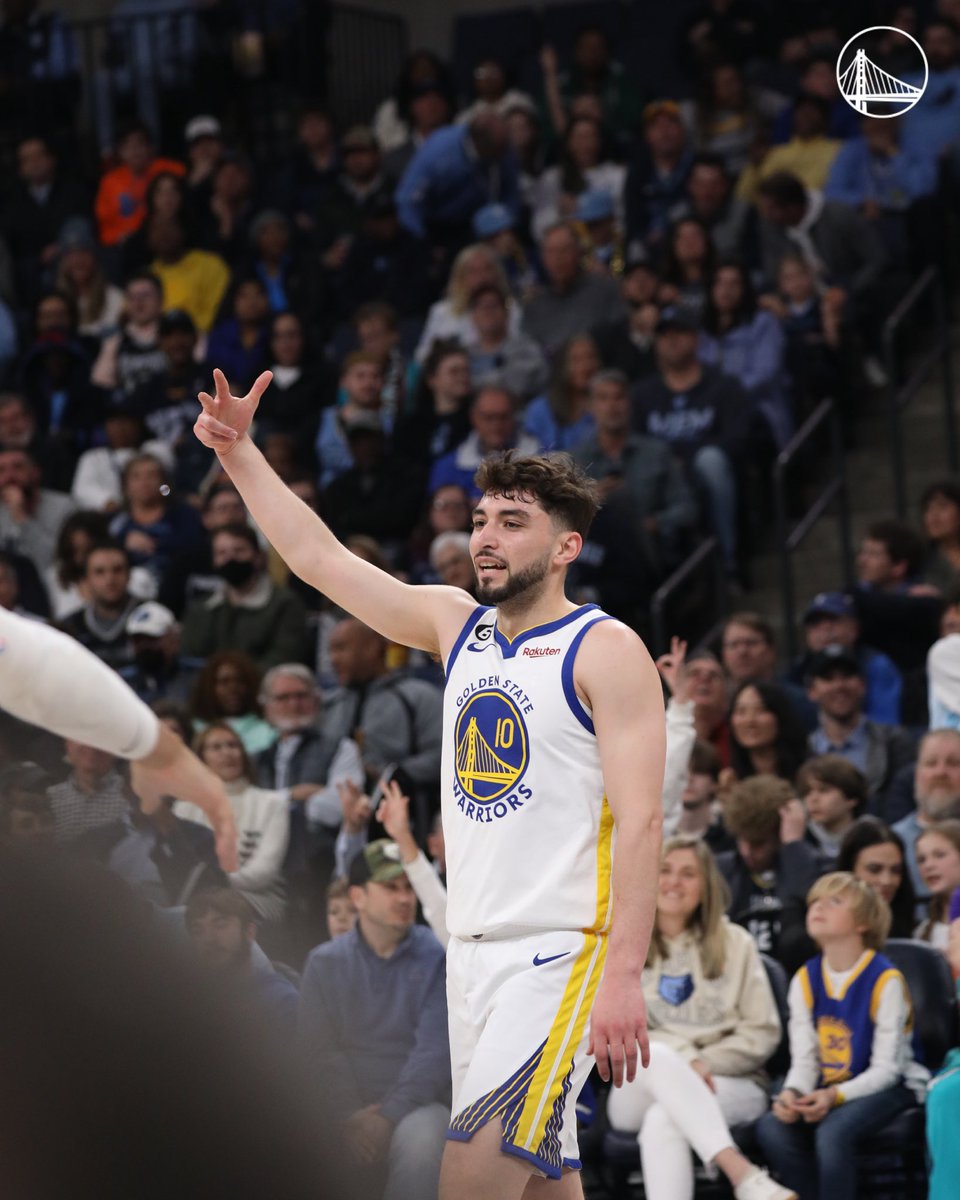 https://pbs.twimg.com/media/Fq0kPsLXgAc0l9D.jpg Live stream: Warriors 110, Grizzlies 131