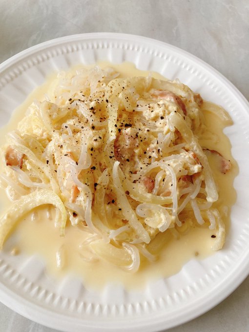【お昼ごはん】しらたきカルボナーラ!糸こんにゃくってカロリーほぼゼロに近いのにどうしてこんなに美味しいの??#ランチ # 【お昼ごはん】しらたきカルボナーラ!糸こんにゃくってカロリーほぼゼロに近いのにどうしてこんなに美味しいの??#ランチ #