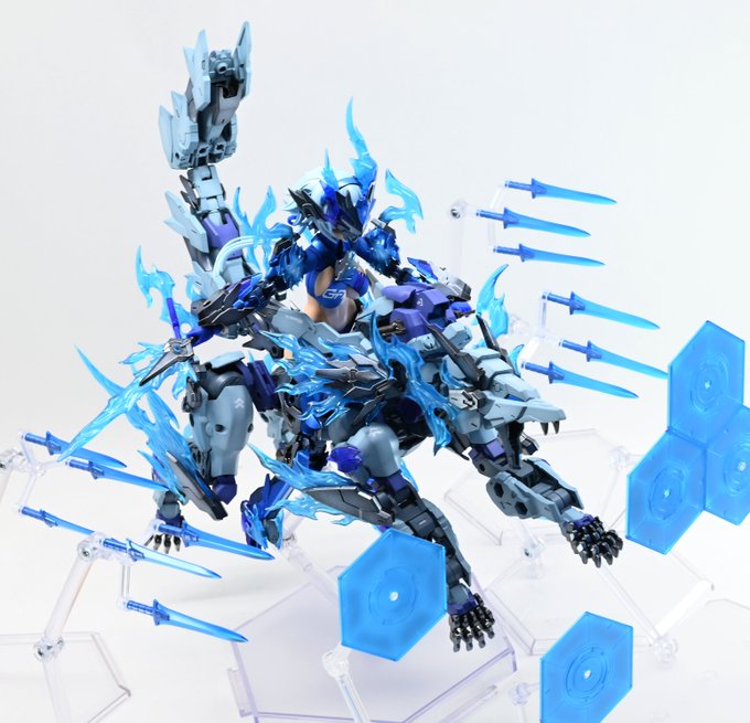 #メガミデバイス スサノヲ蒼炎&#ヘキサギア F(フリージング)・フェンリル完成ッ!ヘキサギアに蒼炎のエフェクトを使う前 #メガミデバイス スサノヲ蒼炎&#ヘキサギア F(フリージング)・フェンリル完成ッ!ヘキサギアに蒼炎のエフェクトを使う前