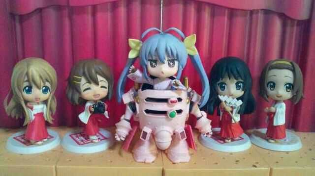 れんげ「今日は #巫女の日 なのん」蛍「巫女といえば先輩が主人公のこまみこ」小鞠「こまみこじゃないくまみこ」蛍「人気アニ れんげ「今日は #巫女の日 なのん」蛍「巫女といえば先輩が主人公のこまみこ」小鞠「こまみこじゃないくまみこ」蛍「人気アニ