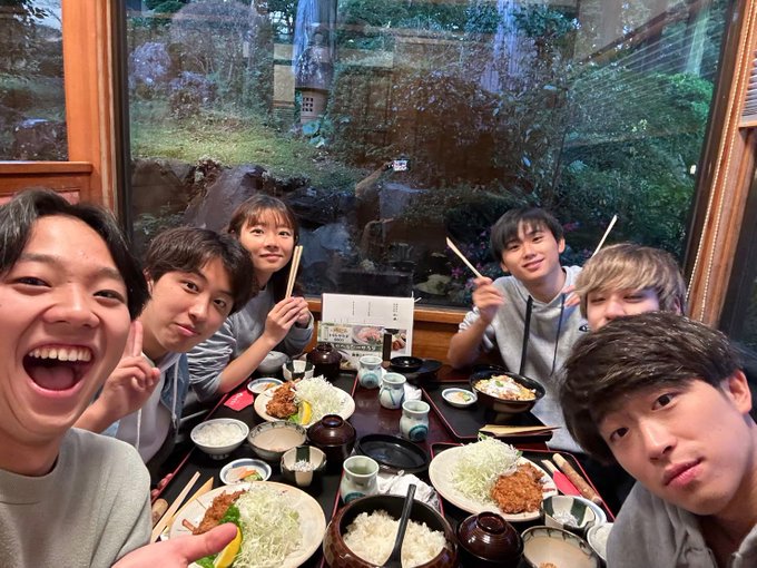 こんにちは!慶應ダイビングパーティKDPです🤿伊豆といえば海!海といえば海鮮料理!活動終わりにみんなで伊豆の美味しいご飯 こんにちは!慶應ダイビングパーティKDPです🤿伊豆といえば海!海といえば海鮮料理!活動終わりにみんなで伊豆の美味しいご飯