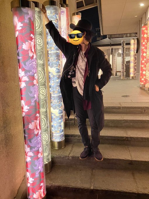 そんなに自撮りがいいなら好きなだけ見てればいいわ!!!!!!考察班やめて自撮班に転職してやるんだから!!!!!🥺……てい そんなに自撮りがいいなら好きなだけ見てればいいわ!!!!!!考察班やめて自撮班に転職してやるんだから!!!!!🥺……てい