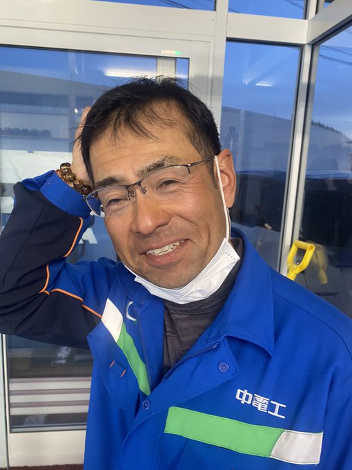 帰省しているという事で会いに来てくれた親友デミちゃん。彼は中学から高校まで部活も一緒でした。中学入学したての時に一番最初 帰省しているという事で会いに来てくれた親友デミちゃん。彼は中学から高校まで部活も一緒でした。中学入学したての時に一番最初