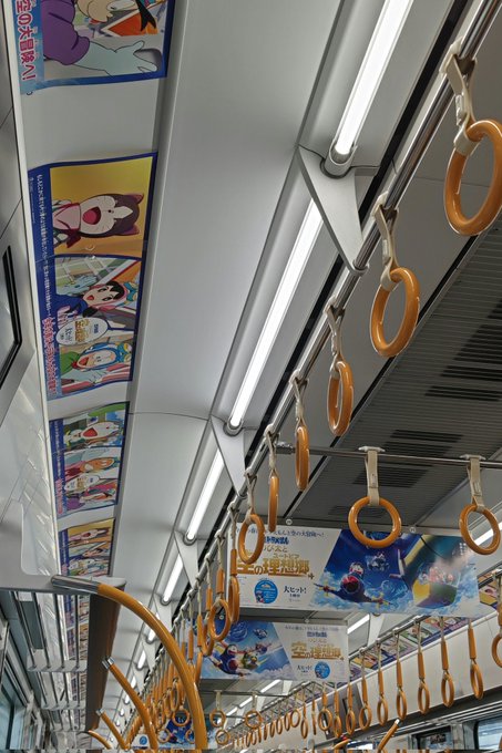 何気に乗ったJR環状線が ドラえもんだらけだった👀 何気に乗ったJR環状線が ドラえもんだらけだった👀