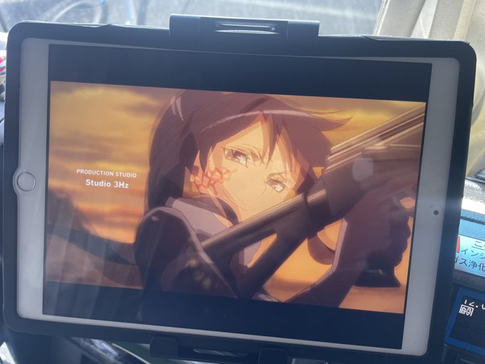 おっひる~😆今日も荷物満載で遅くなった💦ご飯して昼からも頑張ります~😆ソードアート・オンライン見終わったのでガンゲイルオ おっひる~😆今日も荷物満載で遅くなった💦ご飯して昼からも頑張ります~😆ソードアート・オンライン見終わったのでガンゲイルオ