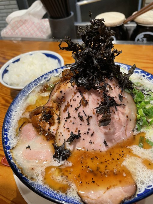 この前おしといで博多豚骨ラーメンズかけたから鶴亀堂来た この前おしといで博多豚骨ラーメンズかけたから鶴亀堂来た