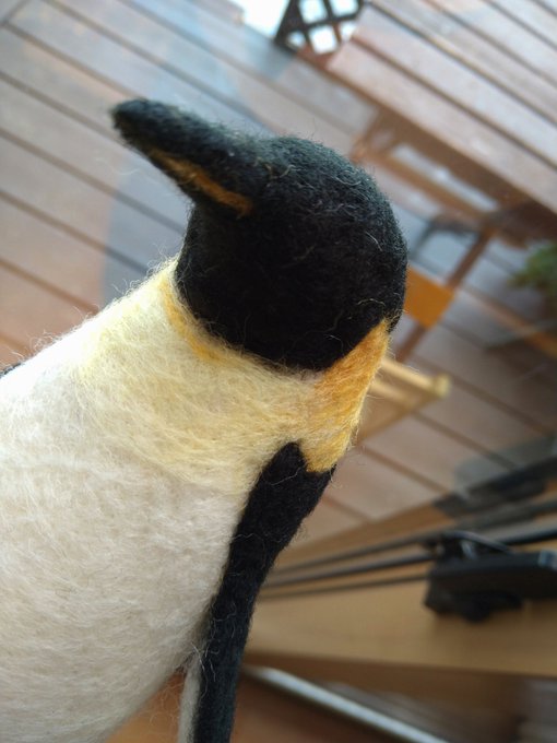 羊毛でペンギン作ってたけど作りながらダイミダラーを思い出してた私は#羊毛フェルト #ペンギン 羊毛でペンギン作ってたけど作りながらダイミダラーを思い出してた私は#羊毛フェルト #ペンギン