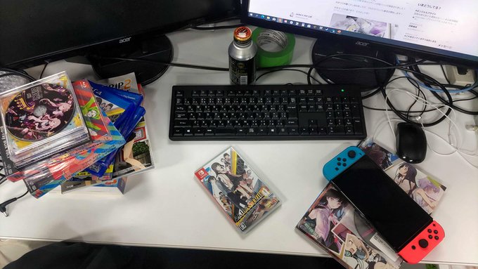 お疲れ様です。広報四年目 #スズキ です。今日は電子マニュアルの確認作業のお手伝い。用語など過去作を参考にしようと資料を お疲れ様です。広報四年目 #スズキ です。今日は電子マニュアルの確認作業のお手伝い。用語など過去作を参考にしようと資料を