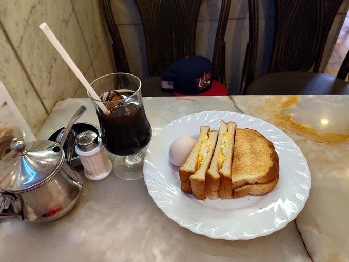 サンデーモーニング〜ε-(´∀`*)ホッ☕💭穏やかなひとときに感謝🙏💕👏 スプリングサンデーモーニングはやっぱり気持ちい サンデーモーニング〜ε-(´∀`*)ホッ☕💭穏やかなひとときに感謝🙏💕👏 スプリングサンデーモーニングはやっぱり気持ちい
