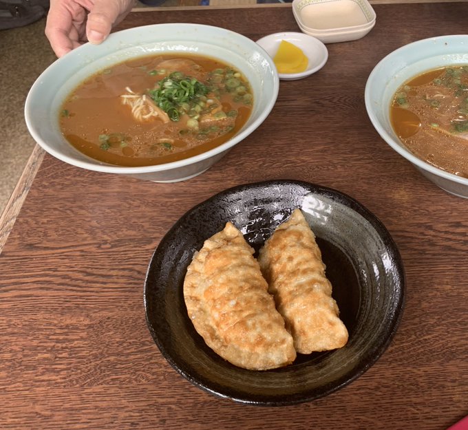 九州から久しぶりに里帰り。昨日は岡山の行きたかったラーメン屋にガンスト友達と行って 今日は数年ぶりに墓参りして めちゃく 九州から久しぶりに里帰り。昨日は岡山の行きたかったラーメン屋にガンスト友達と行って 今日は数年ぶりに墓参りして めちゃく