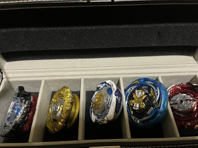3月のG4大会もチームメンバーが次々と勝ち上がる中で1コケでいじけておりました。公式戦で5Gデッキのお披露目ができるチャ 3月のG4大会もチームメンバーが次々と勝ち上がる中で1コケでいじけておりました。公式戦で5Gデッキのお披露目ができるチャ