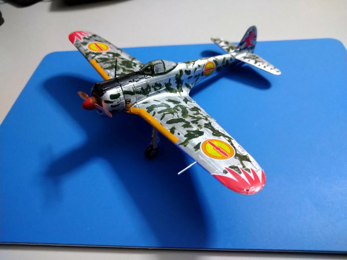 #銀色のプラモデルなんでもOK『荒野のコトブキ飛行隊』より、隼一型 キリエ機やっぱりこれですね。 #銀色のプラモデルなんでもOK『荒野のコトブキ飛行隊』より、隼一型 キリエ機やっぱりこれですね。