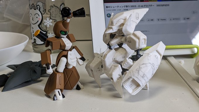 サイズの調整したけどこれで超可動と並べて良い感じになったかな、さて鉛筆で描いたとこをモデルにもディテール彫るか~ サイズの調整したけどこれで超可動と並べて良い感じになったかな、さて鉛筆で描いたとこをモデルにもディテール彫るか~