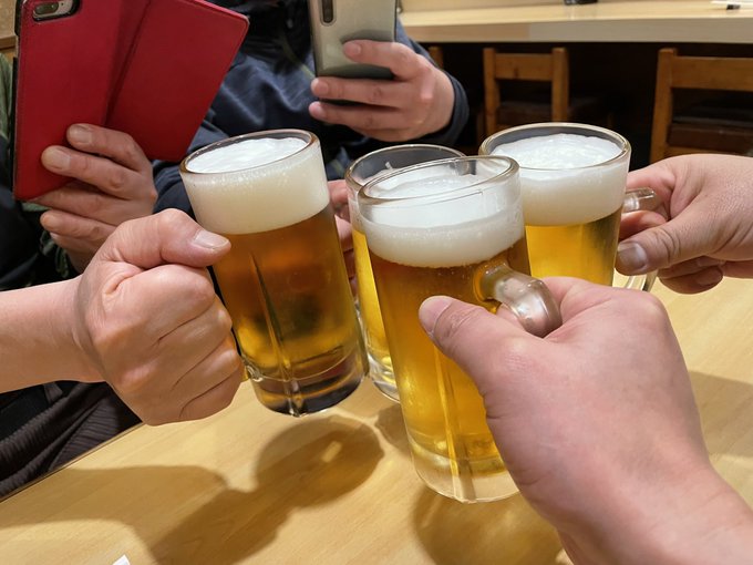 な、な、生ビールどーんと行こう♪#SHIROBAKO 