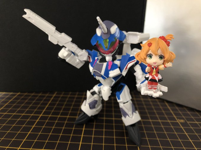 TINY SESSION『VF-31J ジークフリード(ハヤテ機)with フレイア 』開封してみました‼️VF-25が TINY SESSION『VF-31J ジークフリード(ハヤテ機)with フレイア 』開封してみました‼️VF-25が
