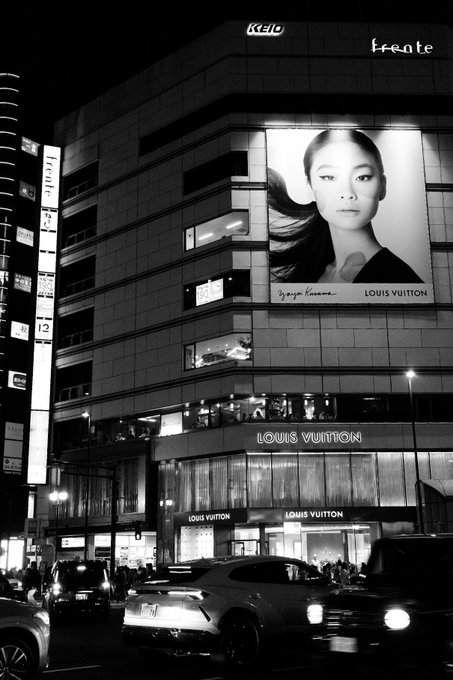 新宿の夕刻。 #GR3x #モノクロ #モノクローム 
