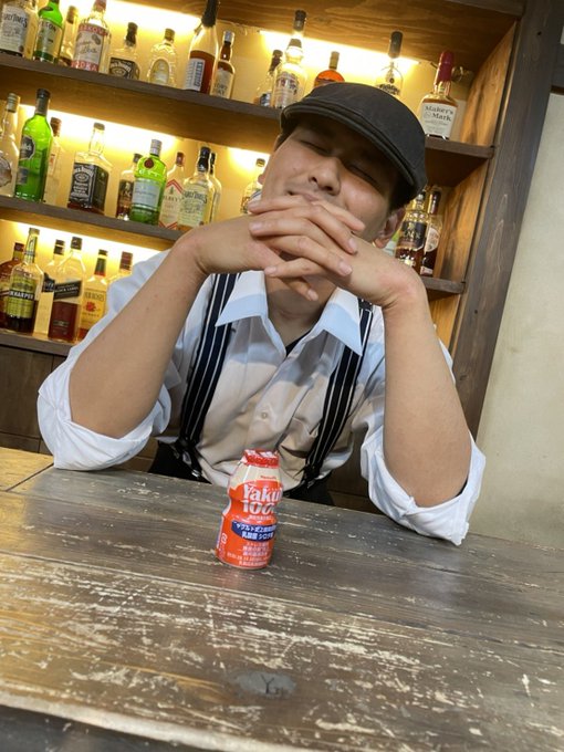 #亜人「このヤクルト1000はお気に入りでね...コイツがあるといつもよりやる気も出て、飽きが来る早さが遅くなっている気 #亜人「このヤクルト1000はお気に入りでね...コイツがあるといつもよりやる気も出て、飽きが来る早さが遅くなっている気