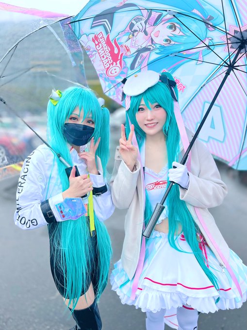 痛車天国でレーミク併せ💓レーミク2022さん⏩朔さん レーミク2019さん⏩アヤ39朔さん綺麗だった✨一緒に撮ってもらえ 痛車天国でレーミク併せ💓レーミク2022さん⏩朔さん レーミク2019さん⏩アヤ39朔さん綺麗だった✨一緒に撮ってもらえ