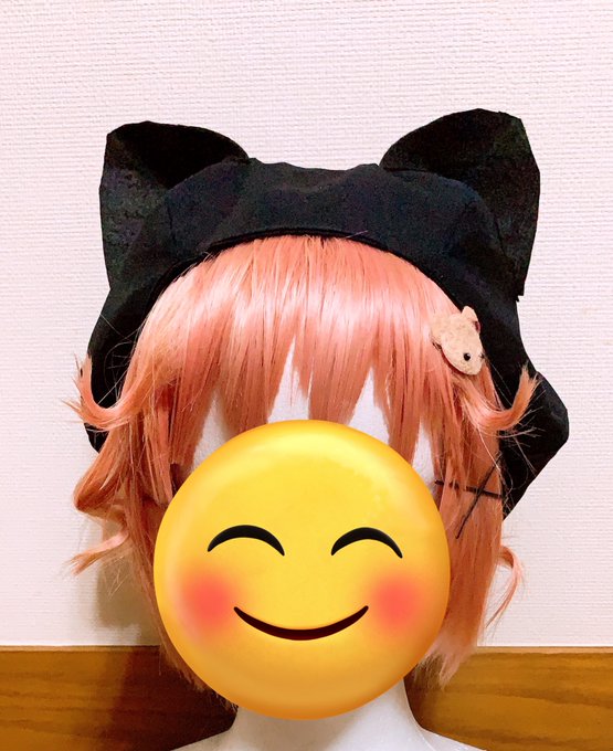 がっこうぐらしのコスプレ、去年巡ヶ丘の制服作ったけど…とうとう由紀の帽子まで手作りになりました!(今まで使っていた毛糸の がっこうぐらしのコスプレ、去年巡ヶ丘の制服作ったけど…とうとう由紀の帽子まで手作りになりました!(今まで使っていた毛糸の