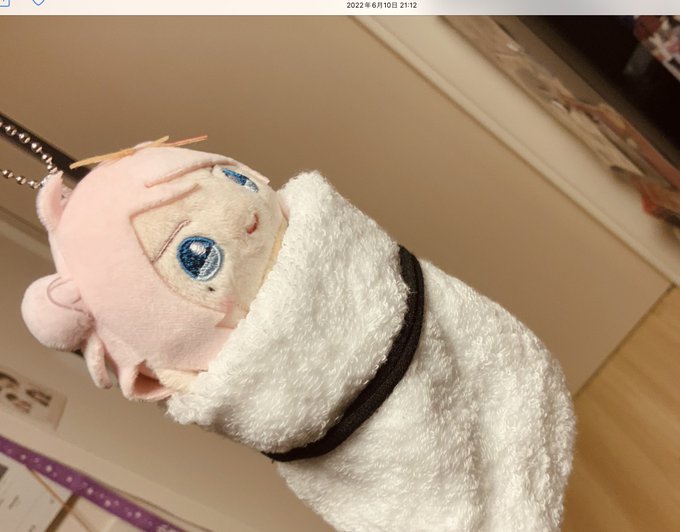 なんやコイツ!かわええな!!!せや!このタオルで巻いたろ😊(ゲーマーズから連れて帰ってきてわずか10分) なんやコイツ!かわええな!!!せや!このタオルで巻いたろ😊(ゲーマーズから連れて帰ってきてわずか10分)