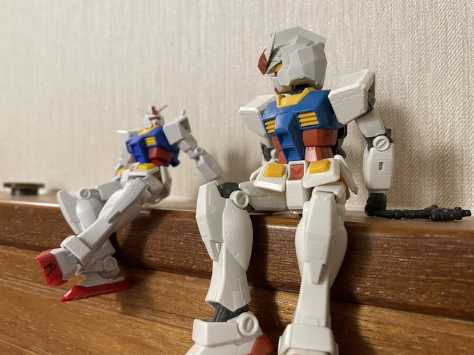 うちのガンダムさん達も仲良く遊んでます🤤 うちのガンダムさん達も仲良く遊んでます🤤
