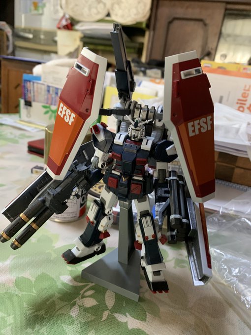 サンダーボルト版フルアーマーガンダム5日目。ついに形になりました。これからマーキング貼って艶消し仕上げにします。＃ガンプ