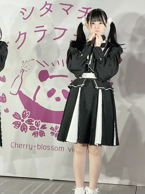 推しちゃんに「さっきみなみけの友達に会ったよ、昨日焼肉行ったんでしょ?」と言われたけど、だ、誰だっ!? #ゆあたんがすき 推しちゃんに「さっきみなみけの友達に会ったよ、昨日焼肉行ったんでしょ?」と言われたけど、だ、誰だっ!? #ゆあたんがすき