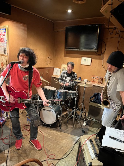 2023年 4月 1日 (土曜日)本日のライブは、♪西山正規&FREE DRIVE !西山正規(Vo,Gt) / 2023年 4月 1日 (土曜日)本日のライブは、♪西山正規&FREE DRIVE !西山正規(Vo,Gt) /
