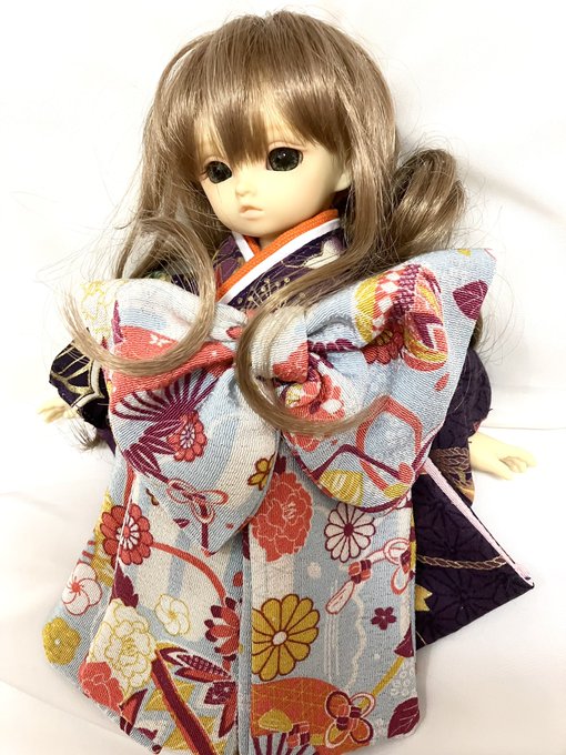 1枚目:母が作ってくれた花魁風衣装👘リボンがでっかくて可愛い🎀😃2枚目:母のところのテテちゃんとおそろっちの上着🎶3枚目 1枚目:母が作ってくれた花魁風衣装👘リボンがでっかくて可愛い🎀😃2枚目:母のところのテテちゃんとおそろっちの上着🎶3枚目