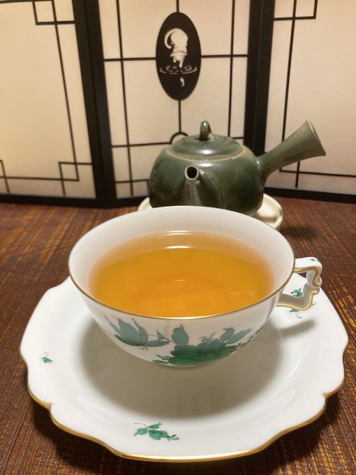 夜更かしの一杯。井村園さんの『金谷和紅茶 Citrus Cent』この甘酸っぱい柑橘香が堪りませぬ。味わいは気持ちグリニ 夜更かしの一杯。井村園さんの『金谷和紅茶 Citrus Cent』この甘酸っぱい柑橘香が堪りませぬ。味わいは気持ちグリニ