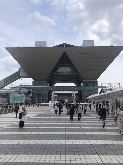 昨日ゆーまおさんのコミケ話を聞いた後に今日ここに来るなんて何か不思議 