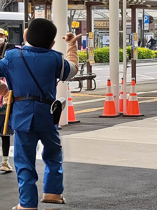 おや??またこの後ろ姿🤔🤔🤔#こち亀 おや??またこの後ろ姿🤔🤔🤔#こち亀