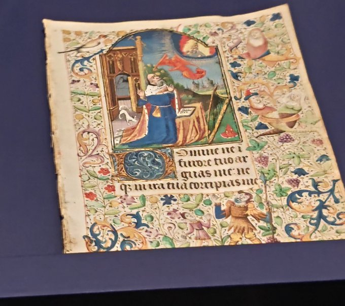 #練馬区立美術館 の #本と絵画の800年 展。→15世紀頃の超美麗手書き彩飾本から初期の精緻な木版印刷本、それらに憧れ #練馬区立美術館 の #本と絵画の800年 展。→15世紀頃の超美麗手書き彩飾本から初期の精緻な木版印刷本、それらに憧れ