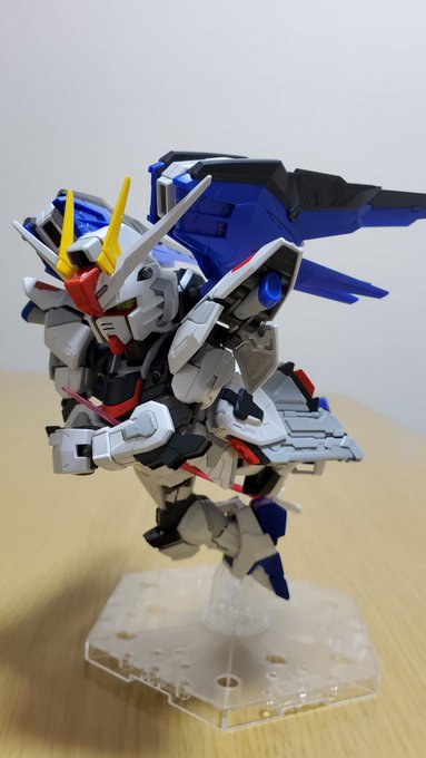 毎日1ポーズ(フリーダム)70魔女5細い機体ならヘッドロックもいけるか?(笑)#MGSD #フリーダム #ガンダムS 毎日1ポーズ(フリーダム)70魔女5細い機体ならヘッドロックもいけるか?(笑)#MGSD #フリーダム #ガンダムS