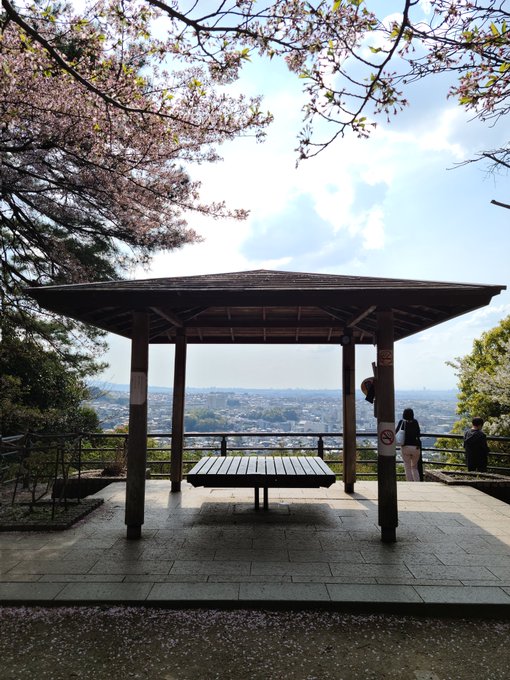 【#響けユーフォニアム 聖地巡礼】20/n大吉山頂上へ！いやいや、これは気持ちイイ！✨✨景色を眺めながら、先ほどのエナド