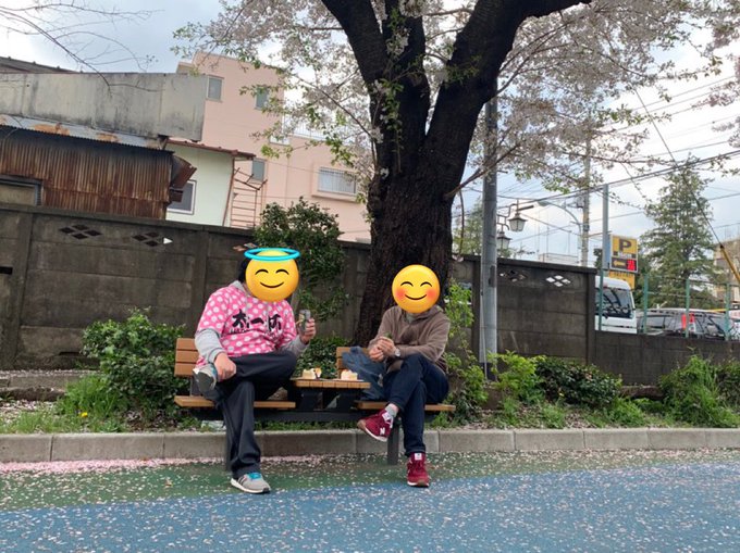 この構図に見覚えのある方はい!😊✋原田先生と北野先生の様に歳お重ねて飲み物を交わしたい男子の夢です。゚(゚´ω`゚)゚。 この構図に見覚えのある方はい!😊✋原田先生と北野先生の様に歳お重ねて飲み物を交わしたい男子の夢です。゚(゚´ω`゚)゚。