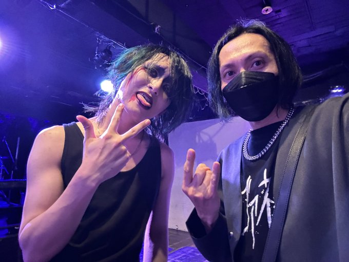 鵠君と。俺は本人達にもちゃんと言ったんですが、俺は鵠もLorelも好きなんですよね。旧caligulaにかなり刺激もらっ 鵠君と。俺は本人達にもちゃんと言ったんですが、俺は鵠もLorelも好きなんですよね。旧caligulaにかなり刺激もらっ
