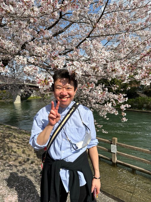 昨日、京都にいた時は全く花粉症の症状は出なかったのざますがね。ちなみに後ろに見える橋は「君の膵臓をたべたい」で浜辺美波ち 昨日、京都にいた時は全く花粉症の症状は出なかったのざますがね。ちなみに後ろに見える橋は「君の膵臓をたべたい」で浜辺美波ち