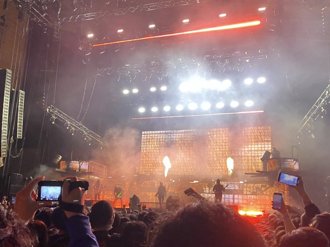 ノットフェスに行ってきた!SLIPKNOT バリ渋かった前半メタルが何か分からんすぎて、ハンドサインがLAのギャングスタ ノットフェスに行ってきた!SLIPKNOT バリ渋かった前半メタルが何か分からんすぎて、ハンドサインがLAのギャングスタ