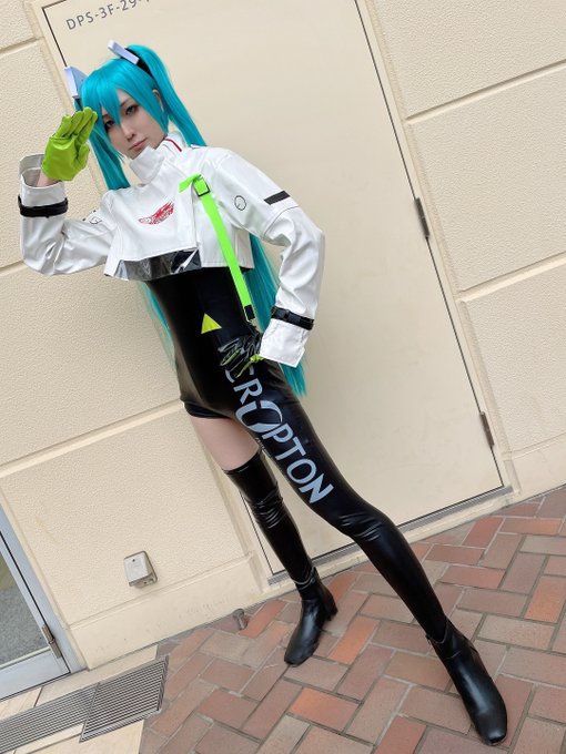 レーシングミク2022ver Cosplay脚を長く細く撮って頂きありがとうございました!!photo( ) #アコスタ レーシングミク2022ver Cosplay脚を長く細く撮って頂きありがとうございました!!photo( ) #アコスタ