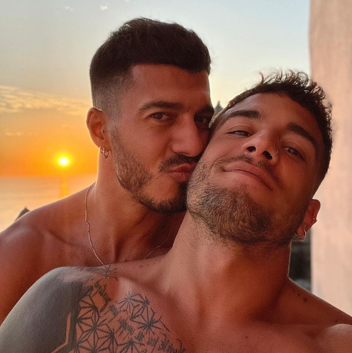 Hot Dudes Good Mood On Twitter Rt K Tpo Bonne Soir E