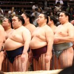 GYsjdw2boAA7H3M?format=jpg&name=thumb