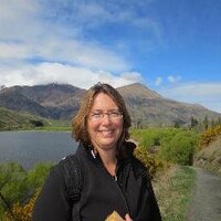 Dr Ruth Hadfield