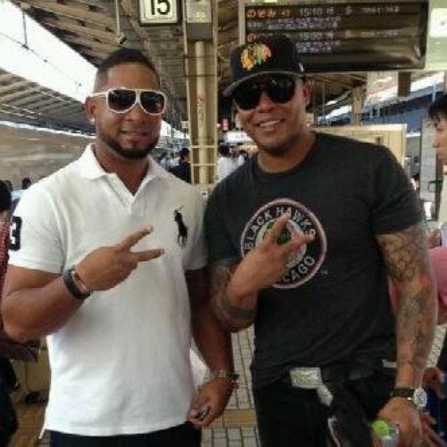 Foto de Andruw Rudolf Jones  e seu(sua) amigo(a) 