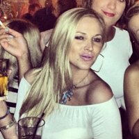 @Vicky_0044