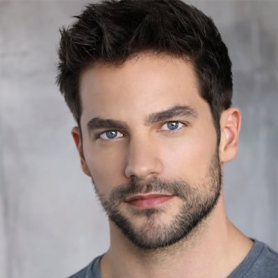 Foto van de 185 cm lange Brant Daugherty zoon van vader(?) en moeder(?) op 38-jarige leeftijd in 2024