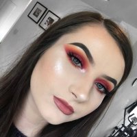 @looksbyleahxo