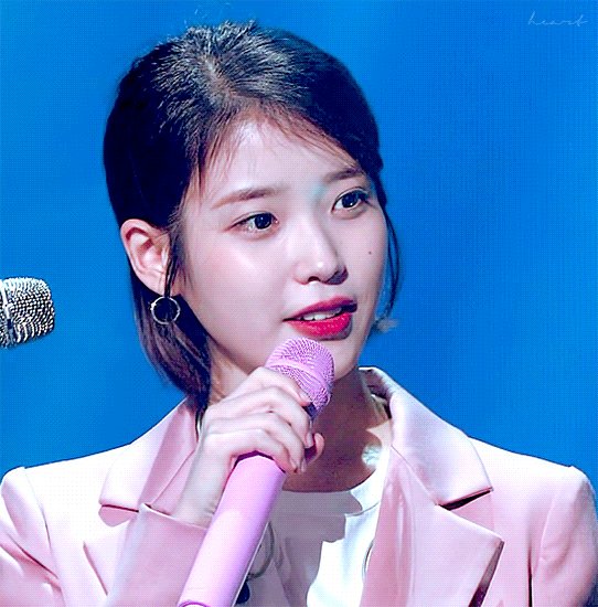 아이유 이지은 IU 효리네 민박 지원 무릎 iuS2cap