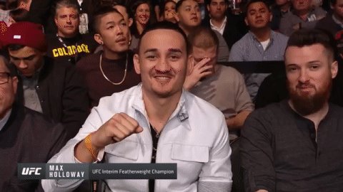 RT @ufc: We got the interim featherweight champ @BlessedMMA and our guy @TravisBarker in the house for #UFC207 https://t.co/bZq75CbARW