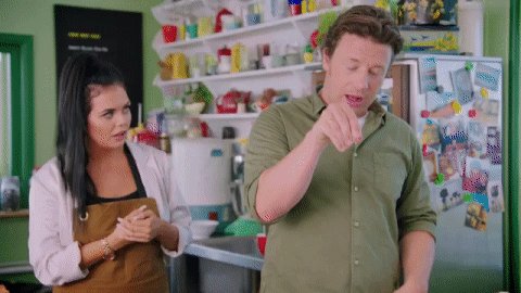 RT @Channel4: NEW DANCE MOVE: The @jamieoliver 